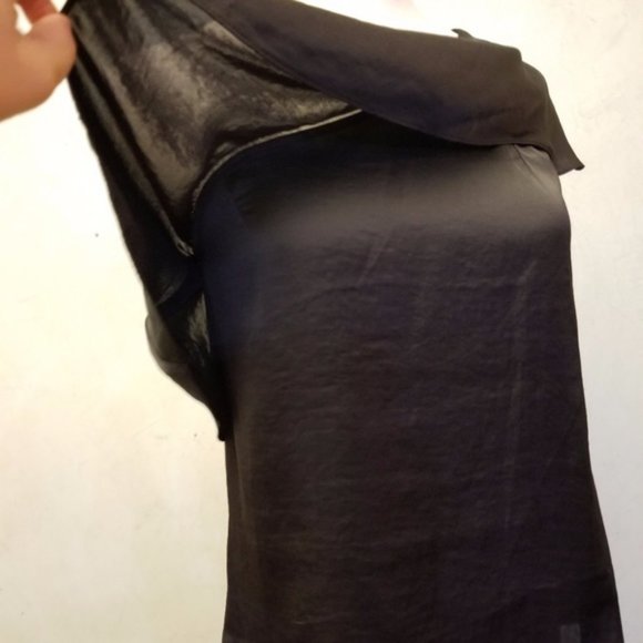 NWT Love,Fire black silky off the shoulder tank top women's size Medium (42) - Picture 4 of 9